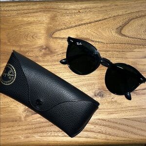 Ray-Ban Classic Black Sunglasses with Case